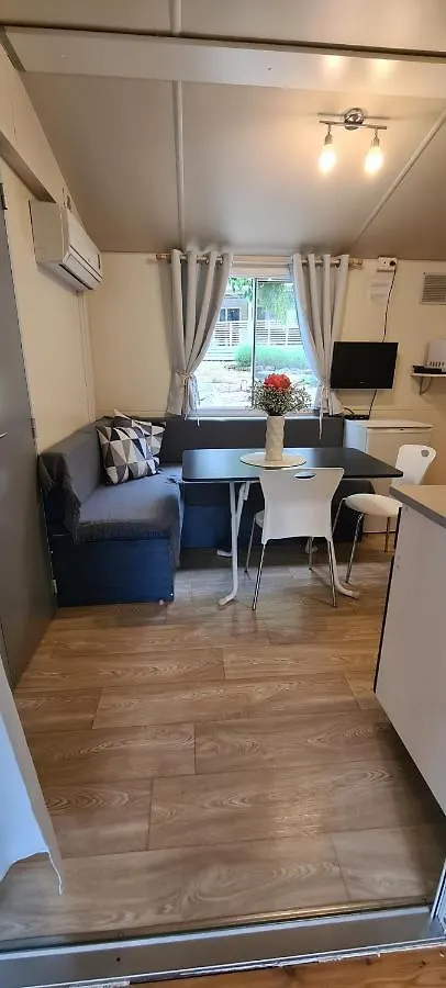 Mobile Home Shelbox Biograd Na Moru