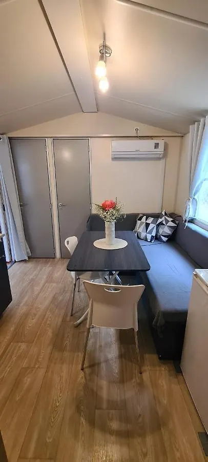 Mobile Home Shelbox Biograd Na Moru