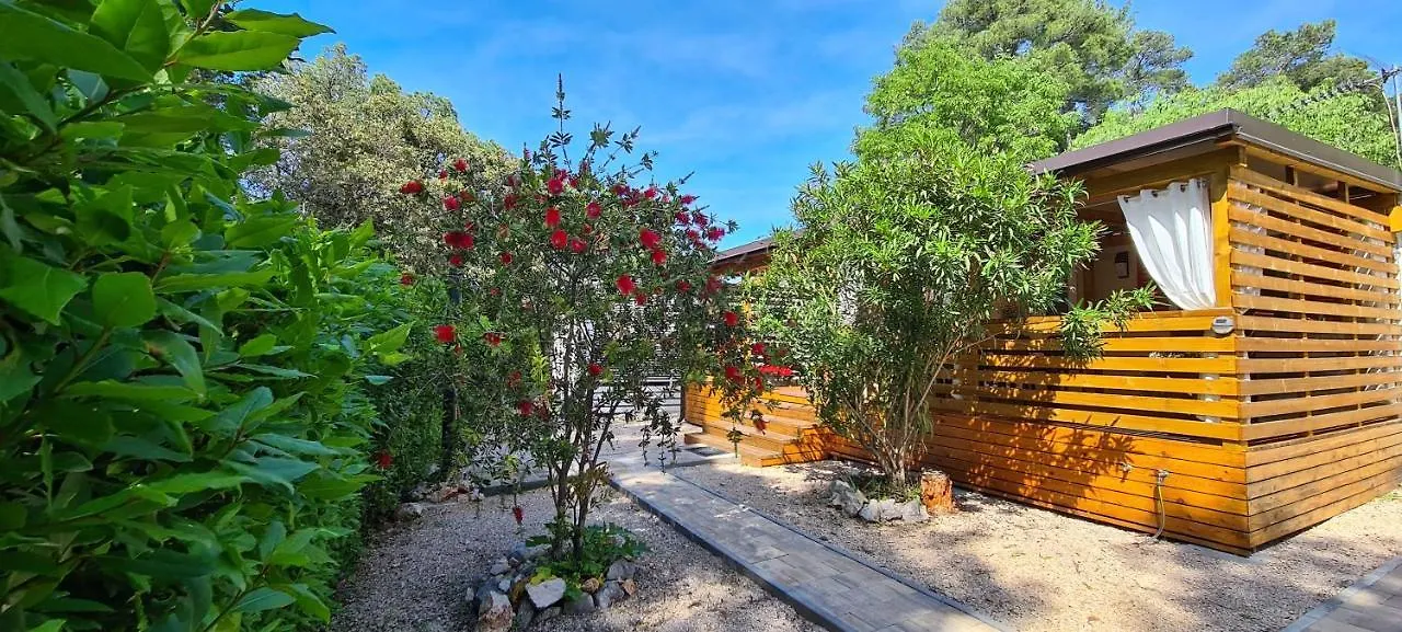 Mobile Home Shelbox Biograd Na Moru 0*,  Croatia